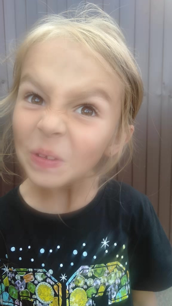@Арина 😈🤘