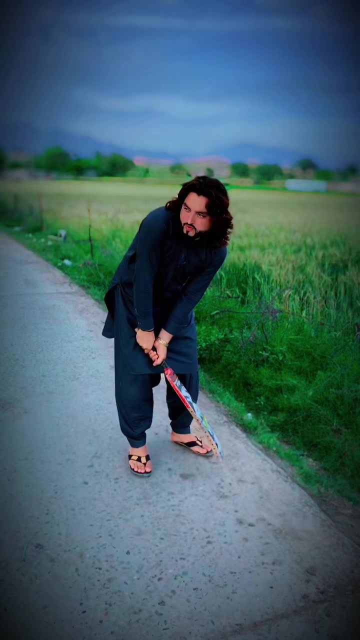 @✨👑 PEsHaWaR VeeR 👑✨