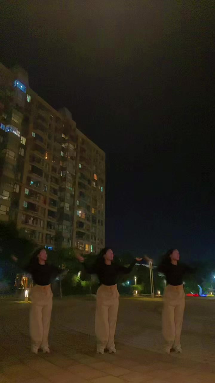 @Unni🦋💃🏼🍑🏳️