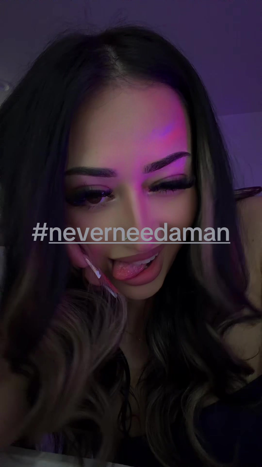 @𑣲𝒿