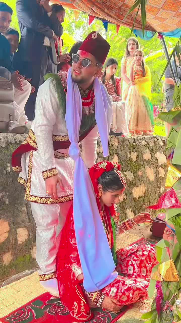 @सृष्टि लामिछाने 🦋