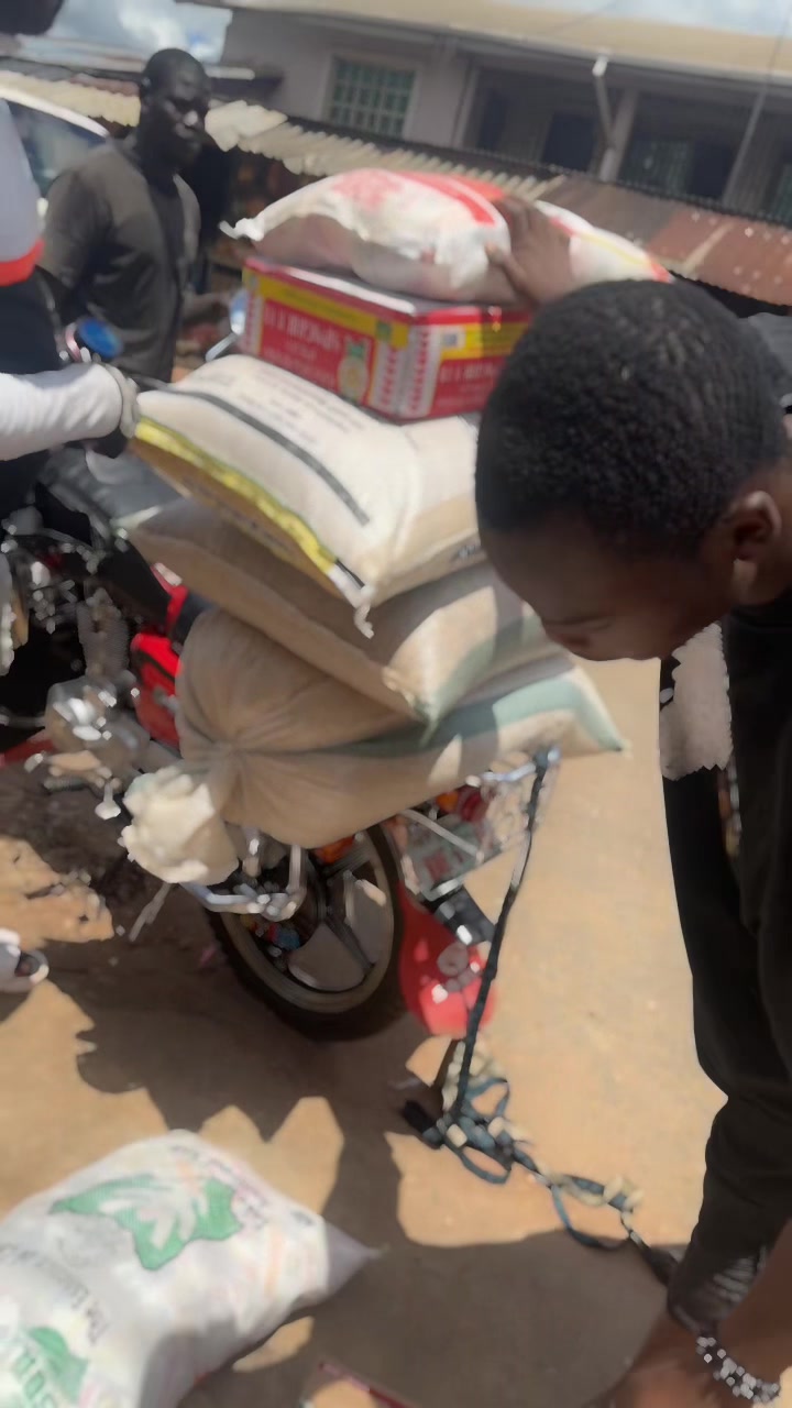 @bestfood stuff vendor in Agbor