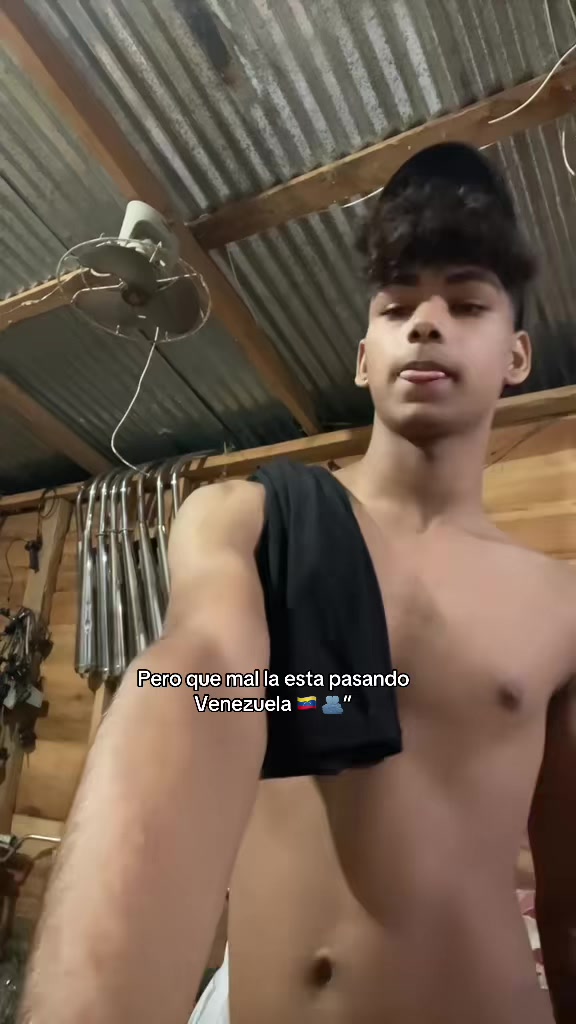 @Dani Fox 🦊