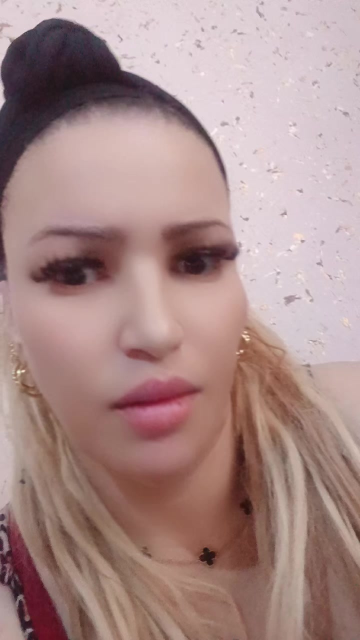 @Karima La Blonda