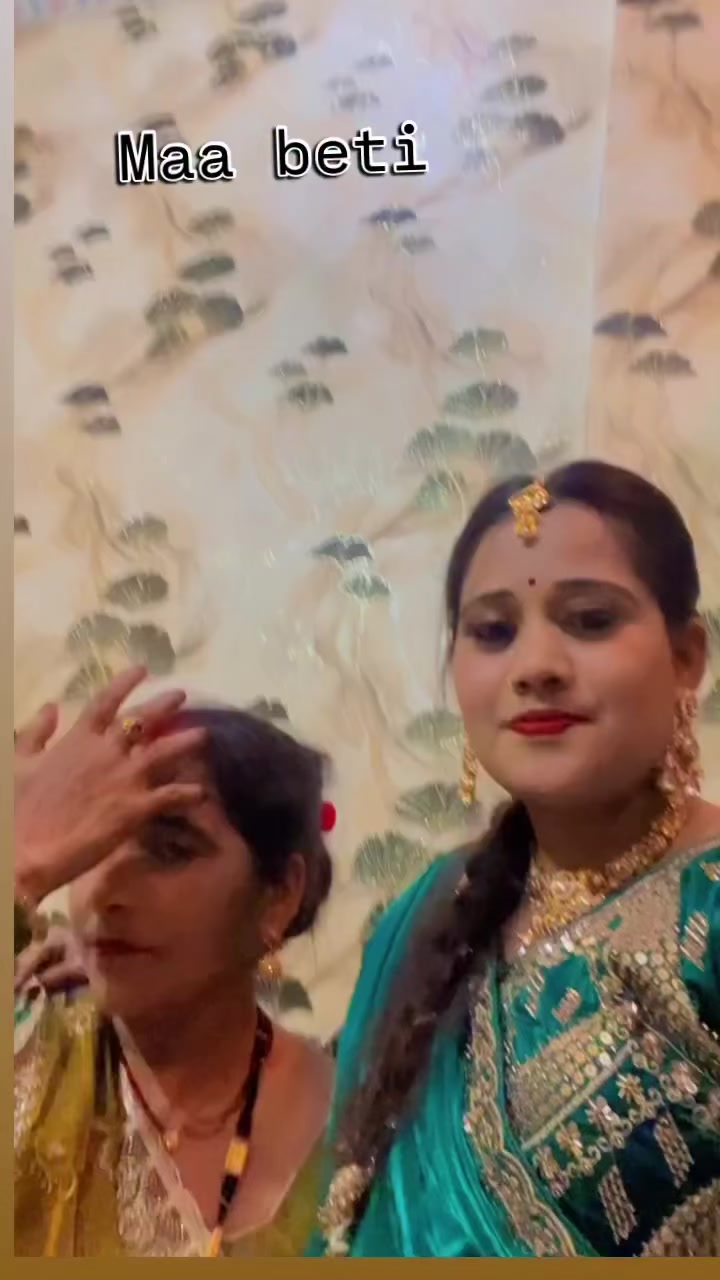 @Sarikajais10