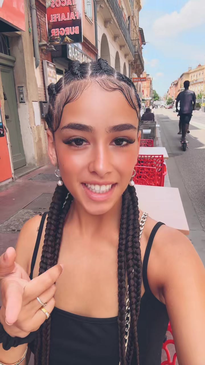 @Anaislrs