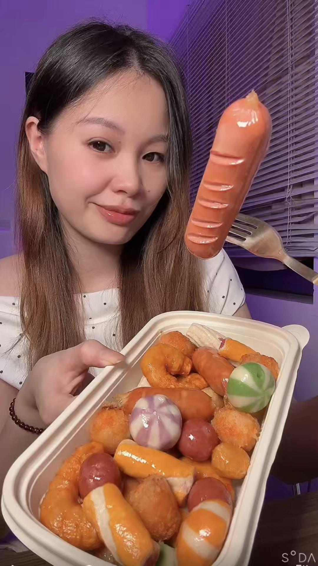 @Thích ăn vặt về đêm 🍱