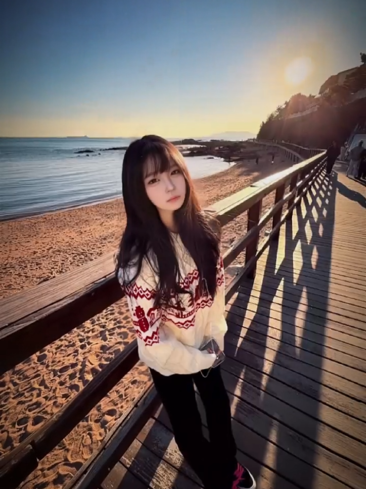 @𝐅𝐞𝐥𝐢𝐱✇