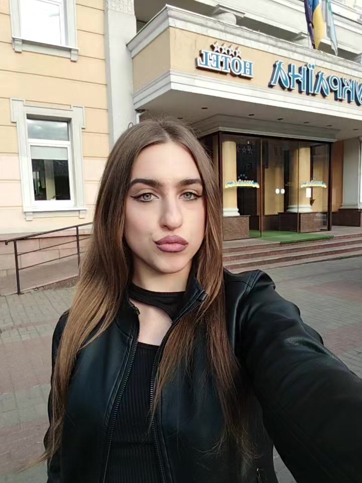 @_sofia.swan_