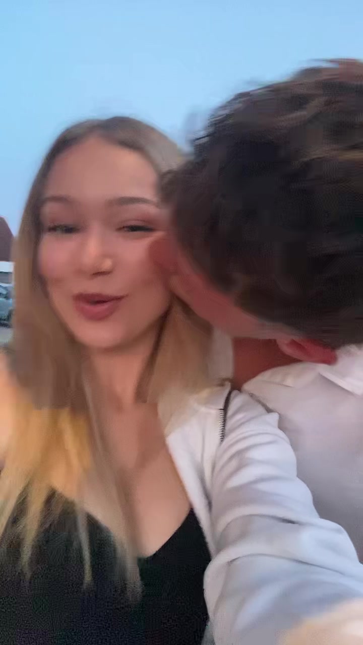 @wzzlilli_