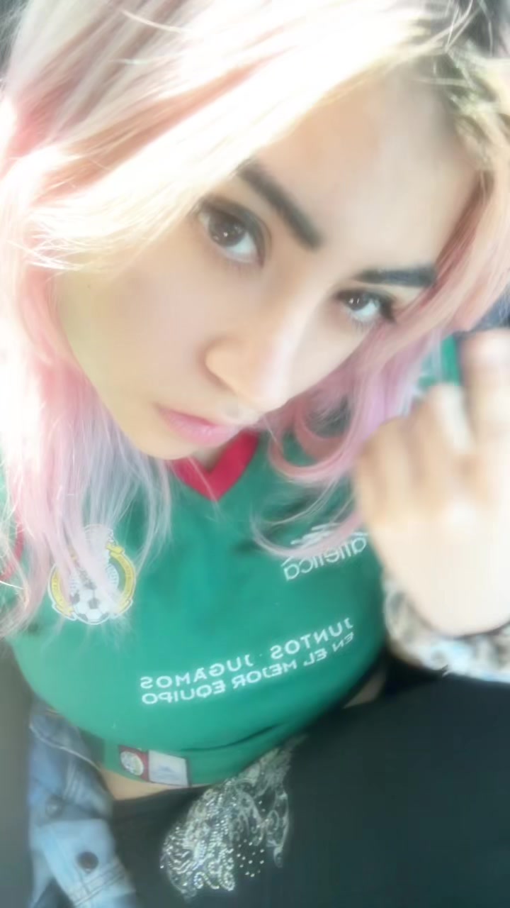 @Crazypink