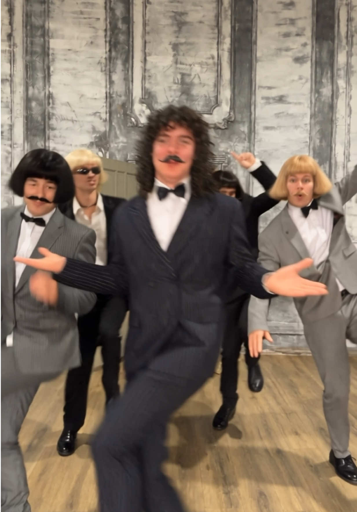 @буше