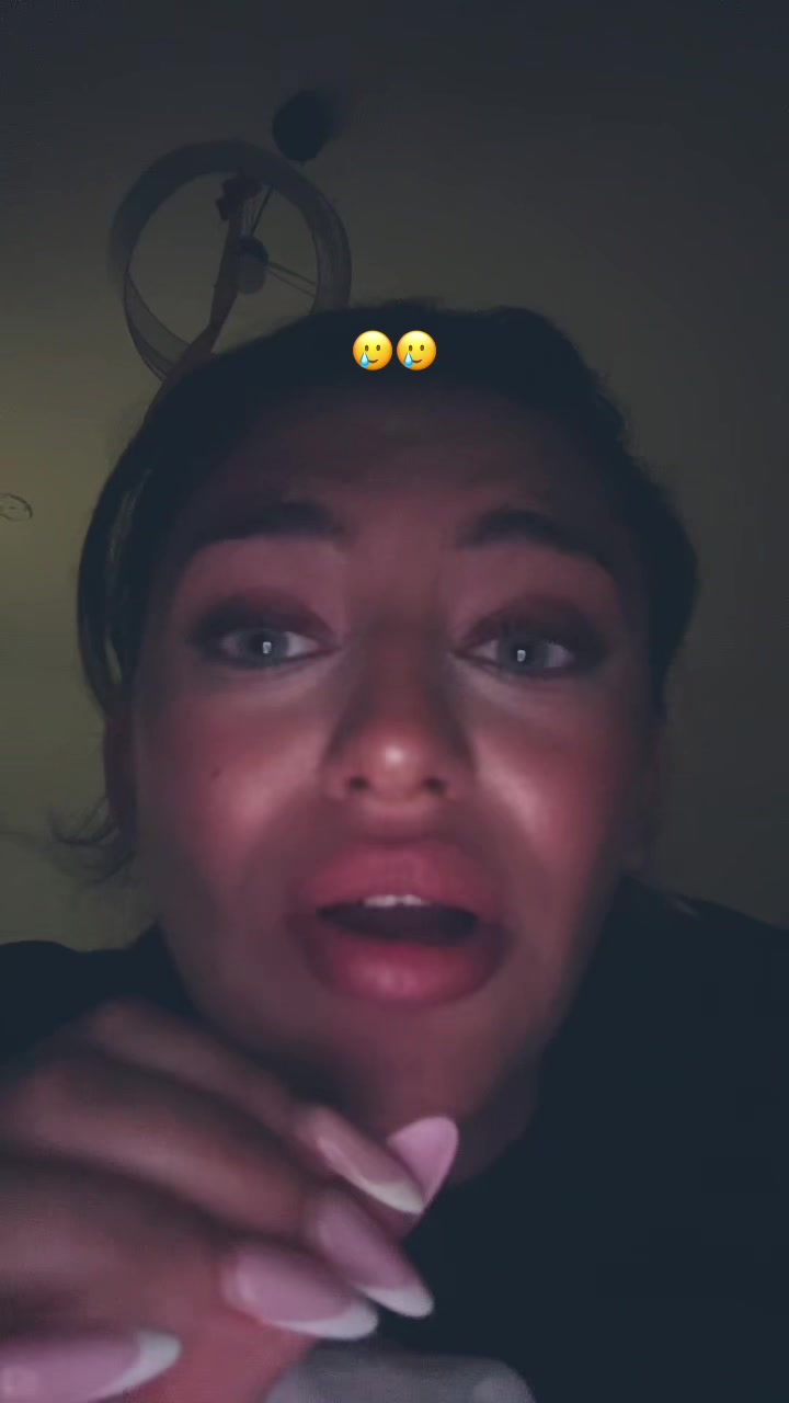 @MiraBks