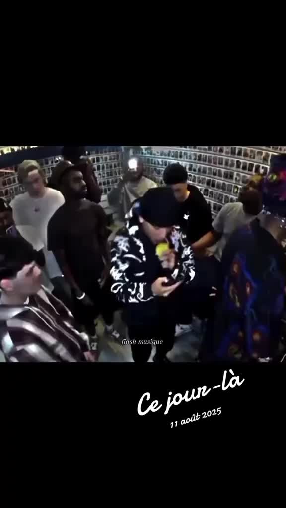 @𝙛𝙡𝙖𝙨𝙘𝙝_𝙢𝙪𝙨𝙞𝙦𝙪𝙚