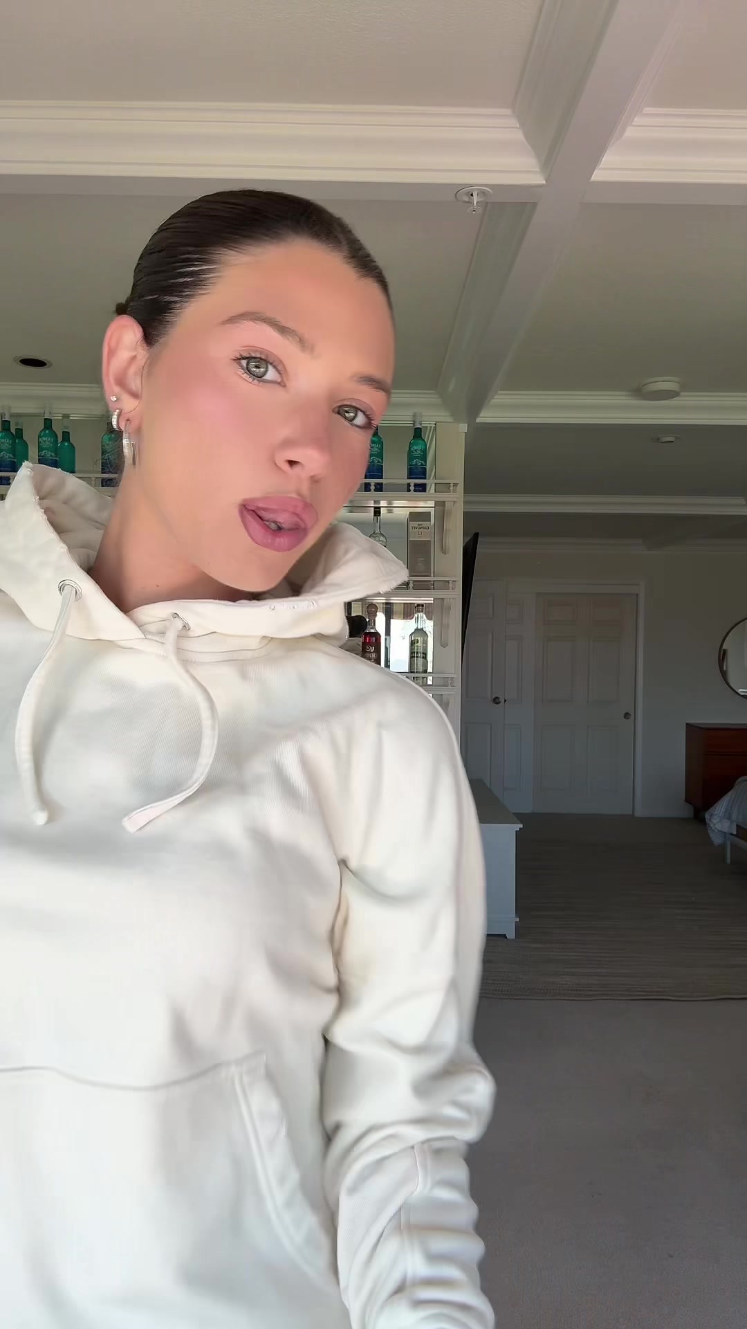 @Kendrabellows