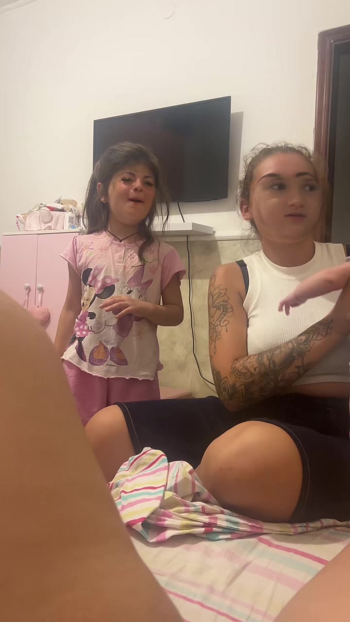 @gennyanna