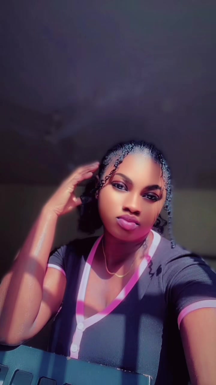 @🦋\~ABENĂ~YEBOAH\~❤️🦋