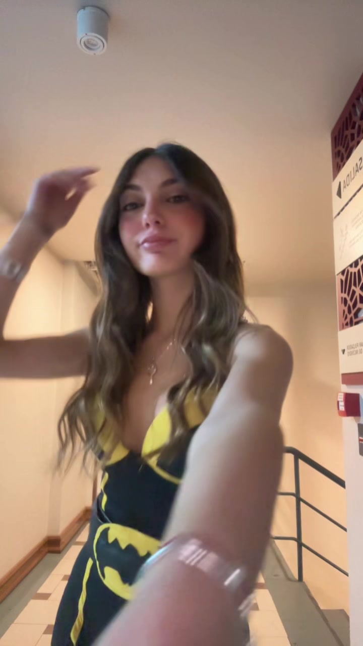@abril
