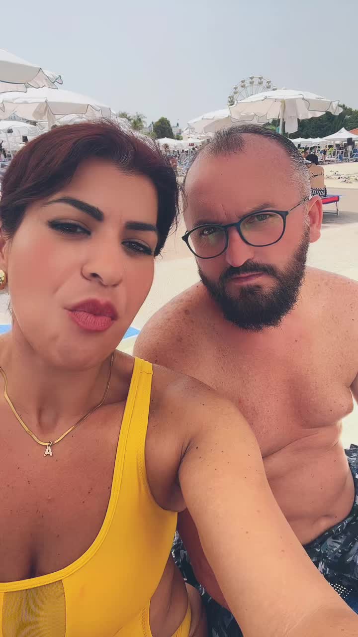 @Angela Correro