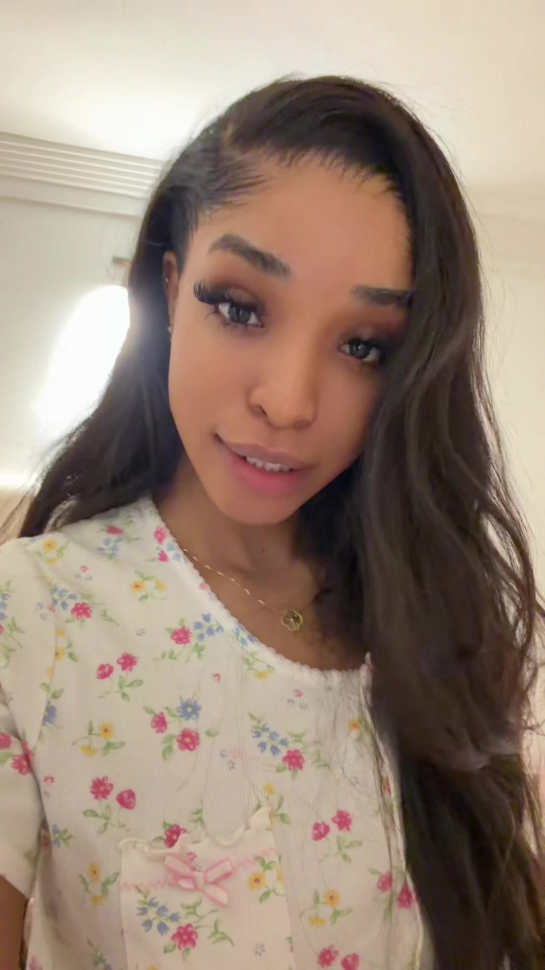 @Riri🦋
