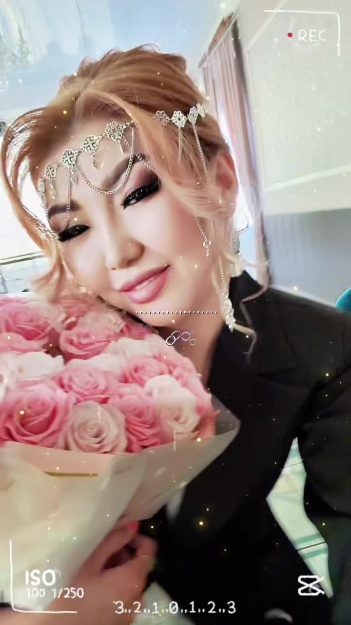 @Aynura_1992
