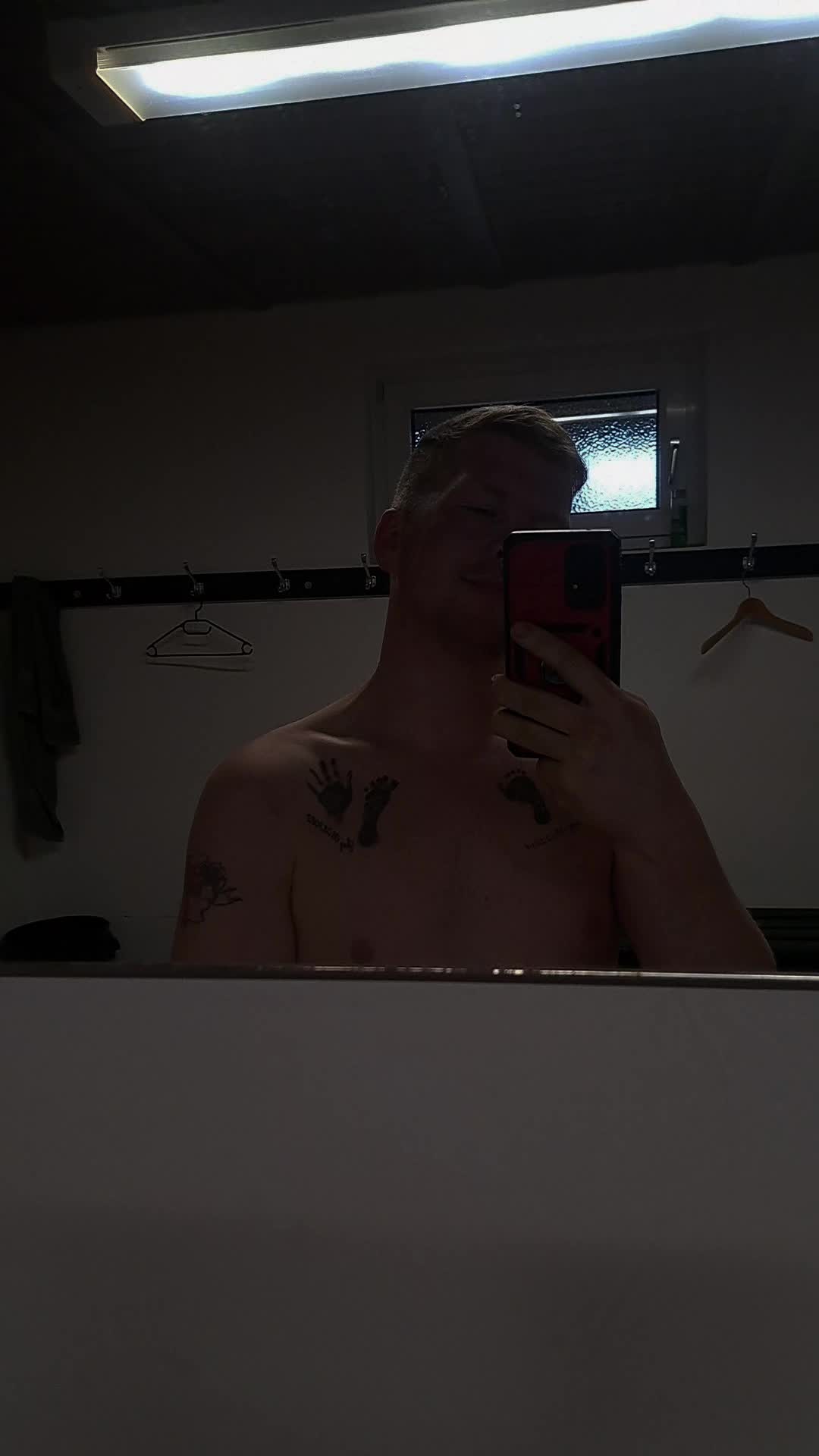 @lee_shane_riley