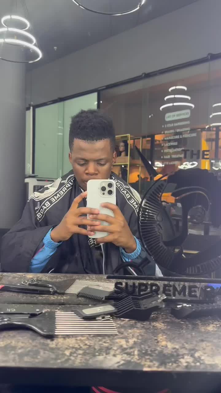 @TheSupremeBarber_