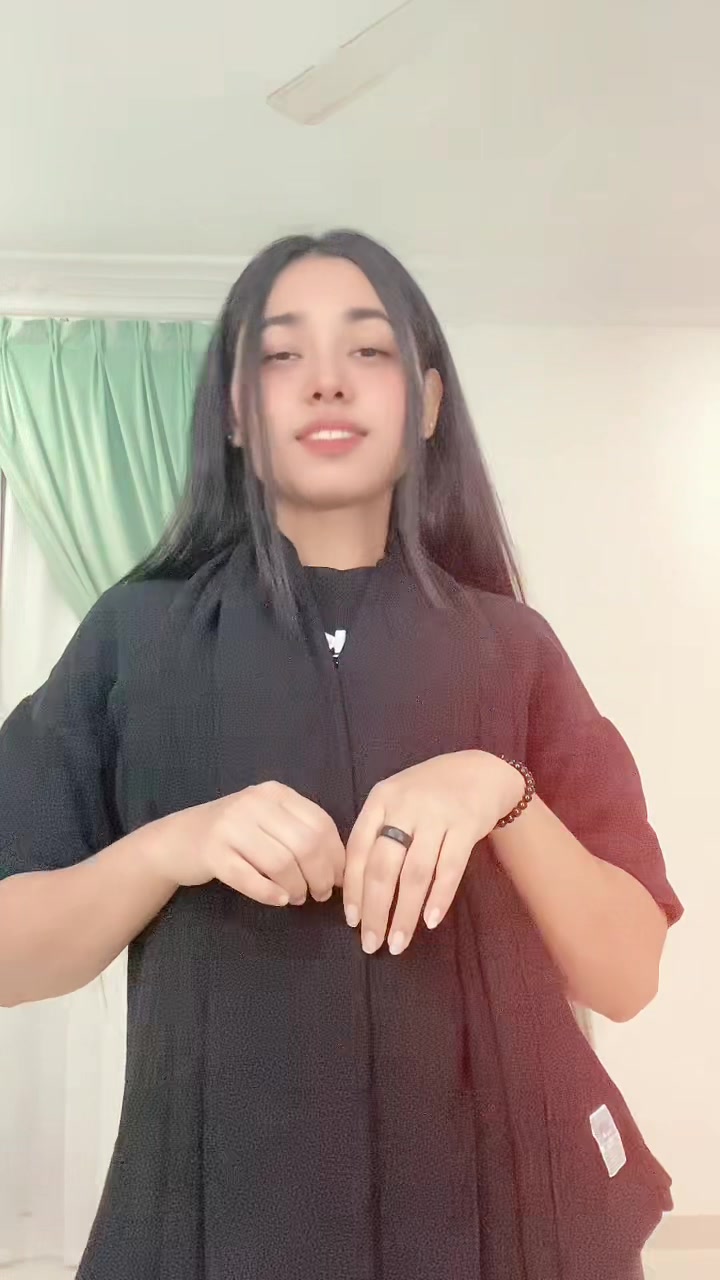 @🧿Anisha Ani💔