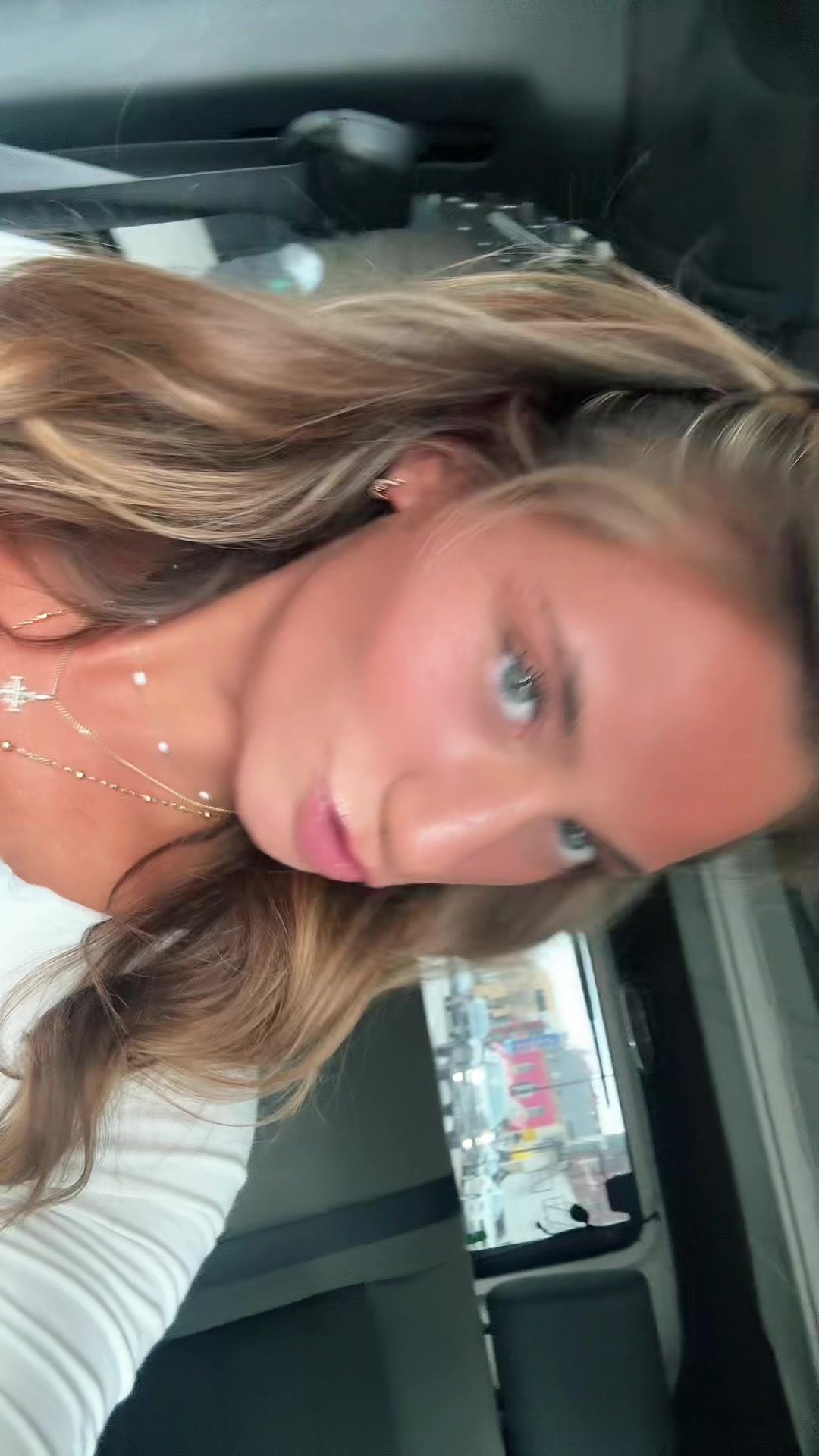 @laurenblack0011