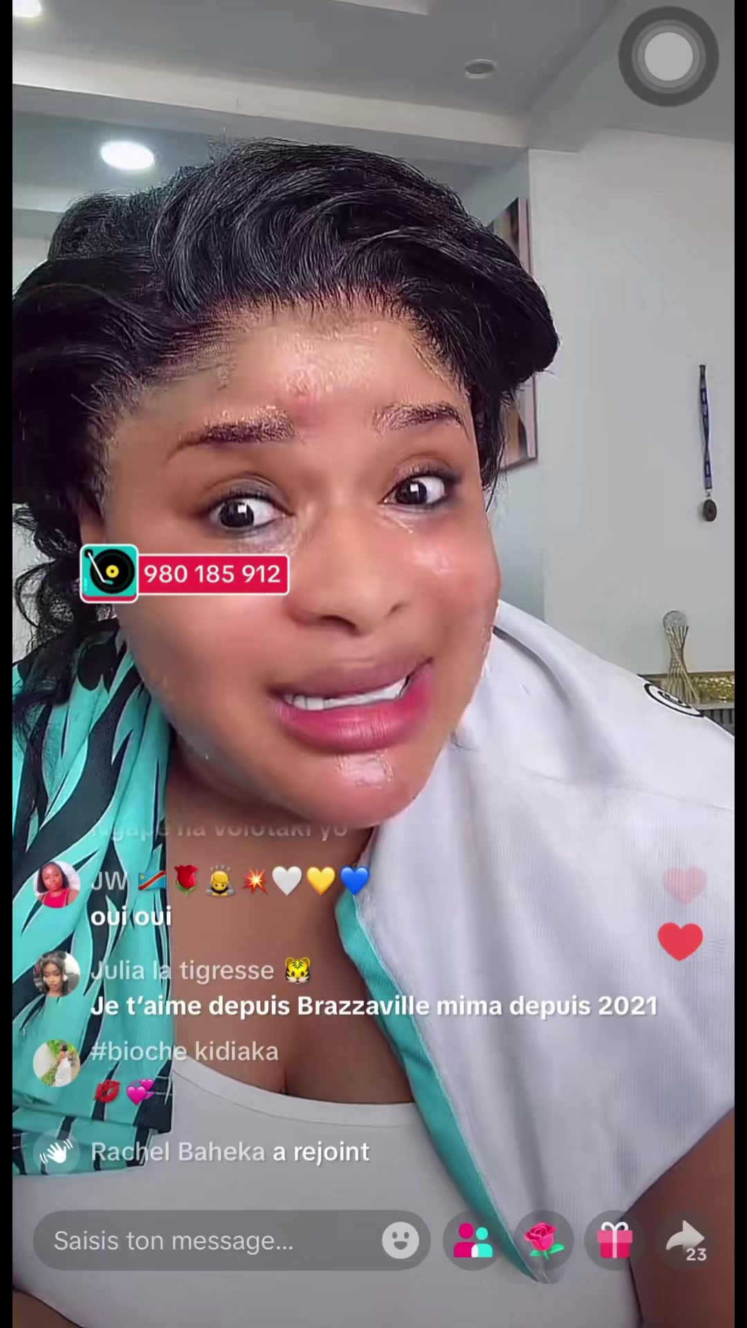 @FAN DE BONNE PERSONNE ⚔️👅✅