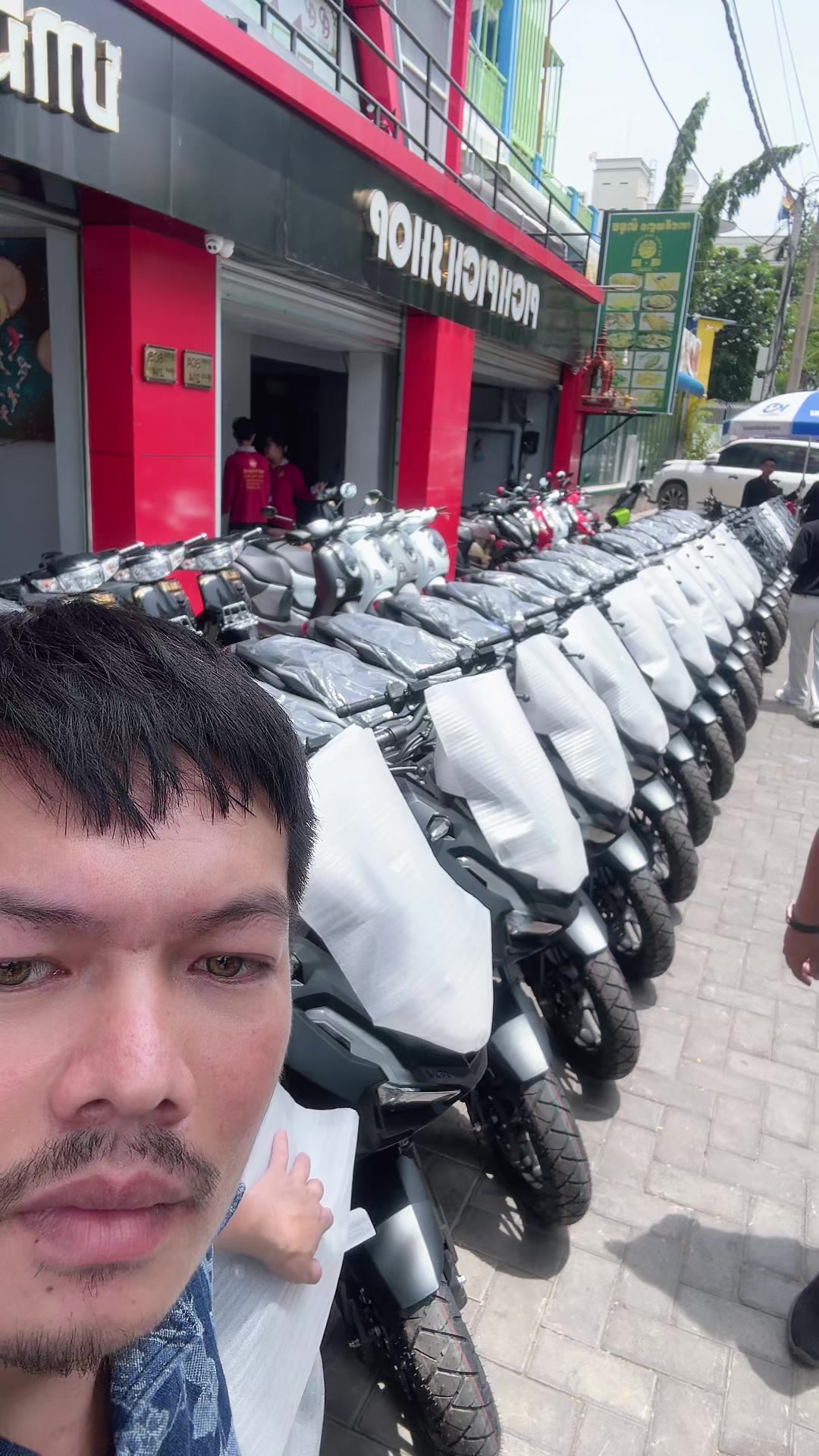 @ហាងម៉ូតូប្រាក់សម្បតិ្តអូដឹមSt4
