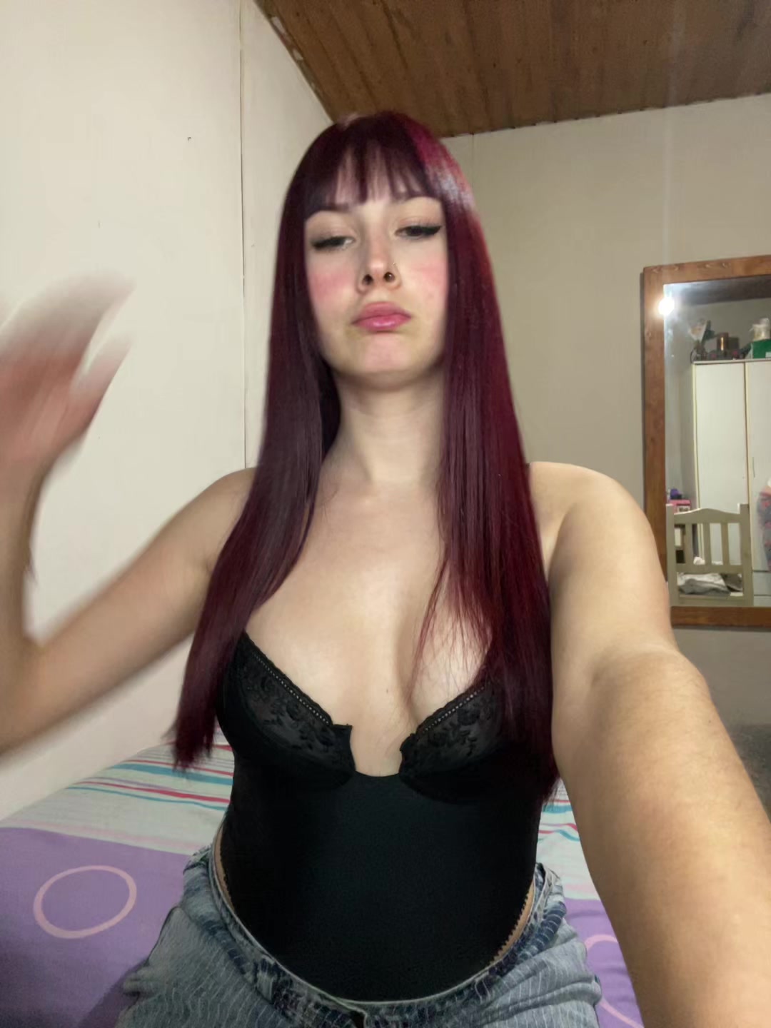 @laavaleen