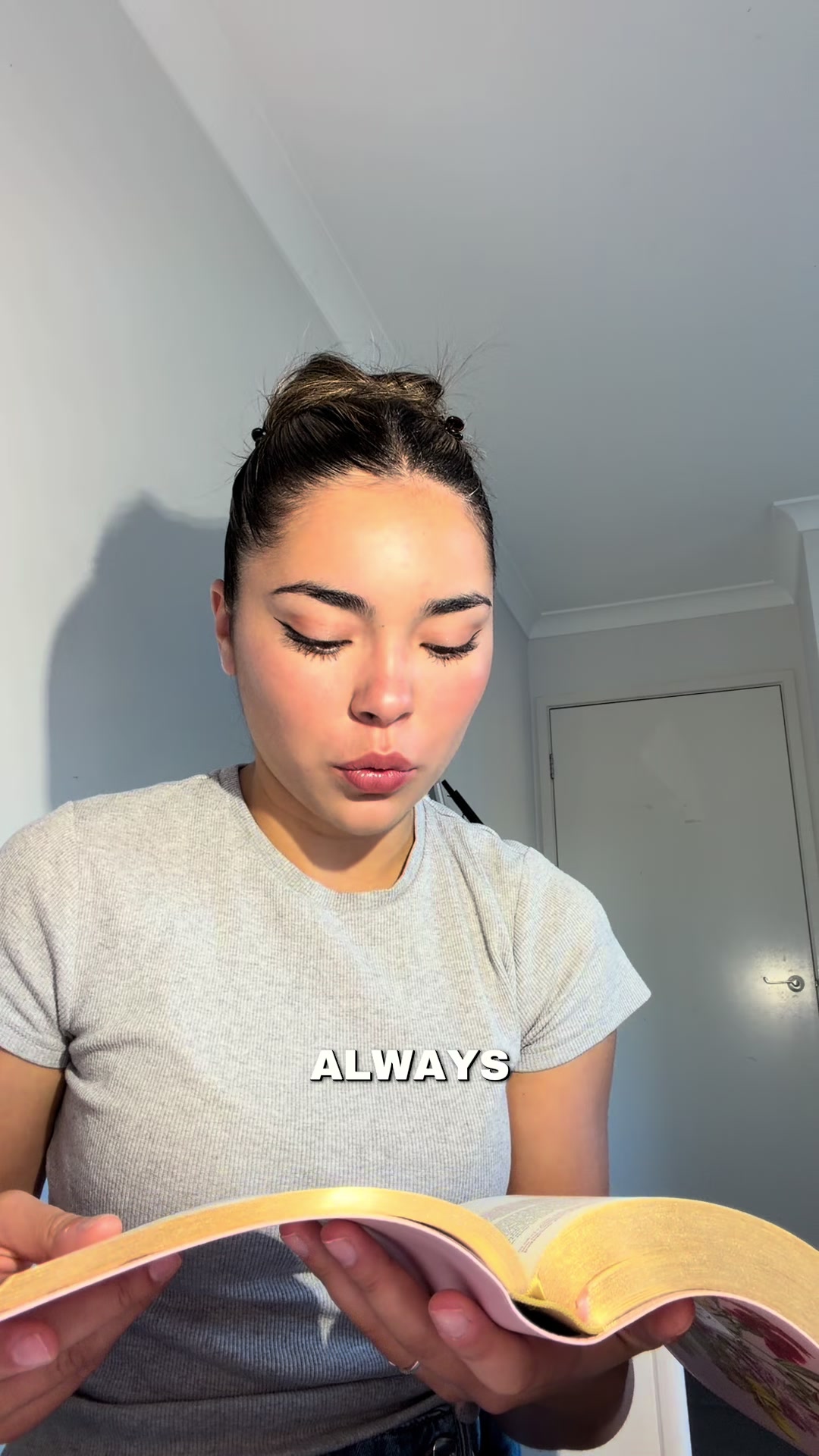 @𝐌𝐢𝐚🌺🐚
