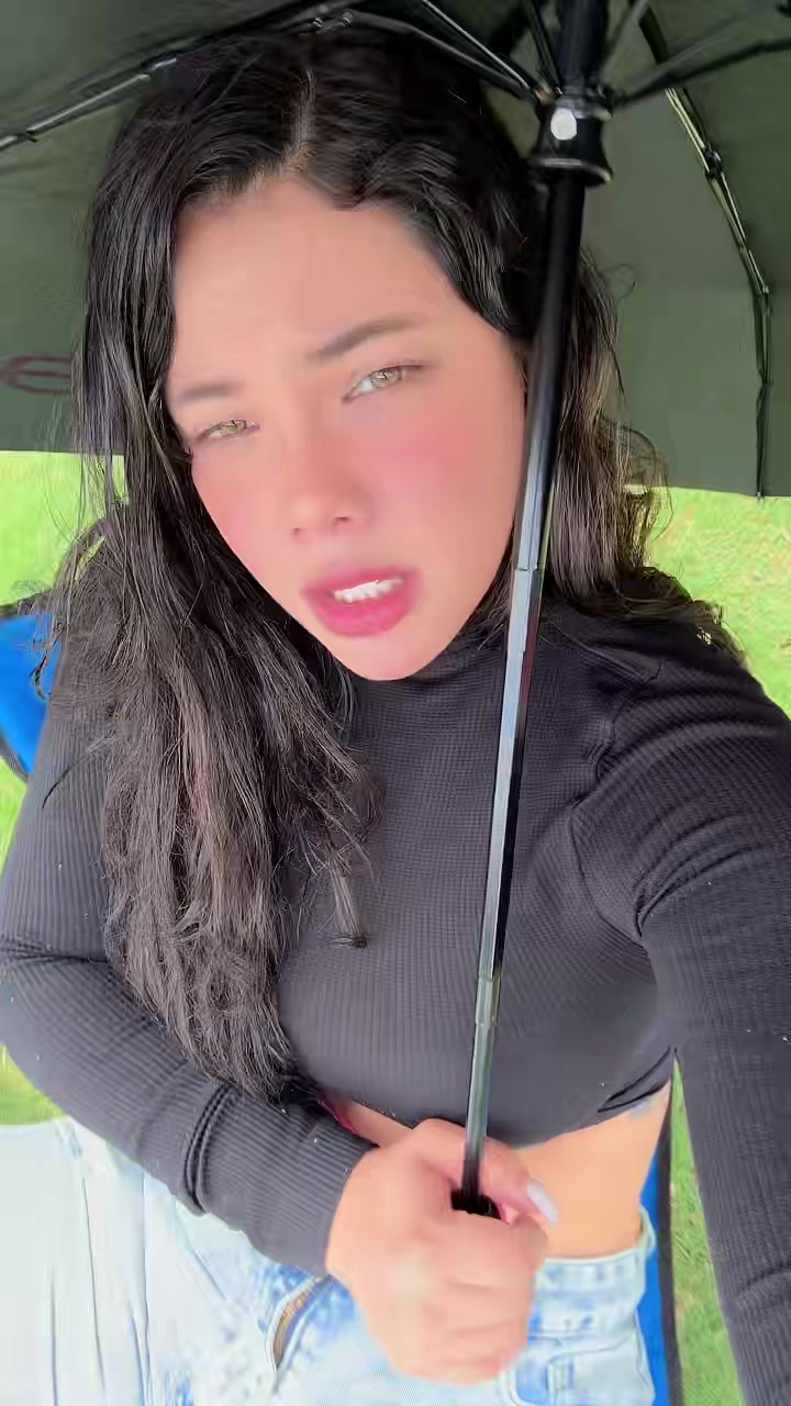 @Ana Victoria