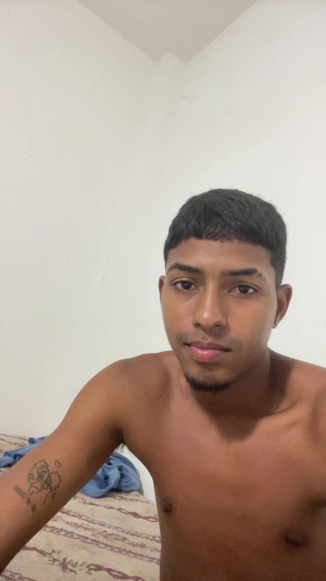 @ATT: LA FRII 04😎♥️