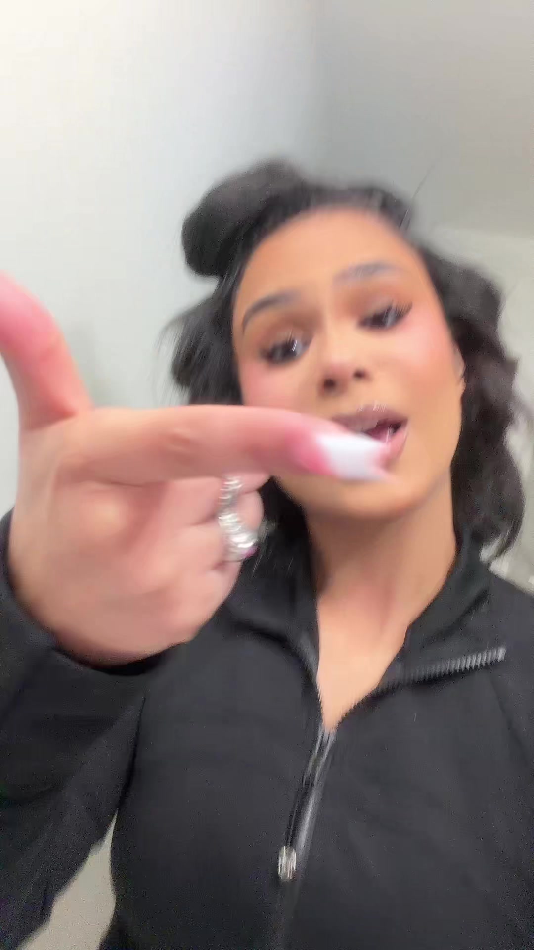 @Liv