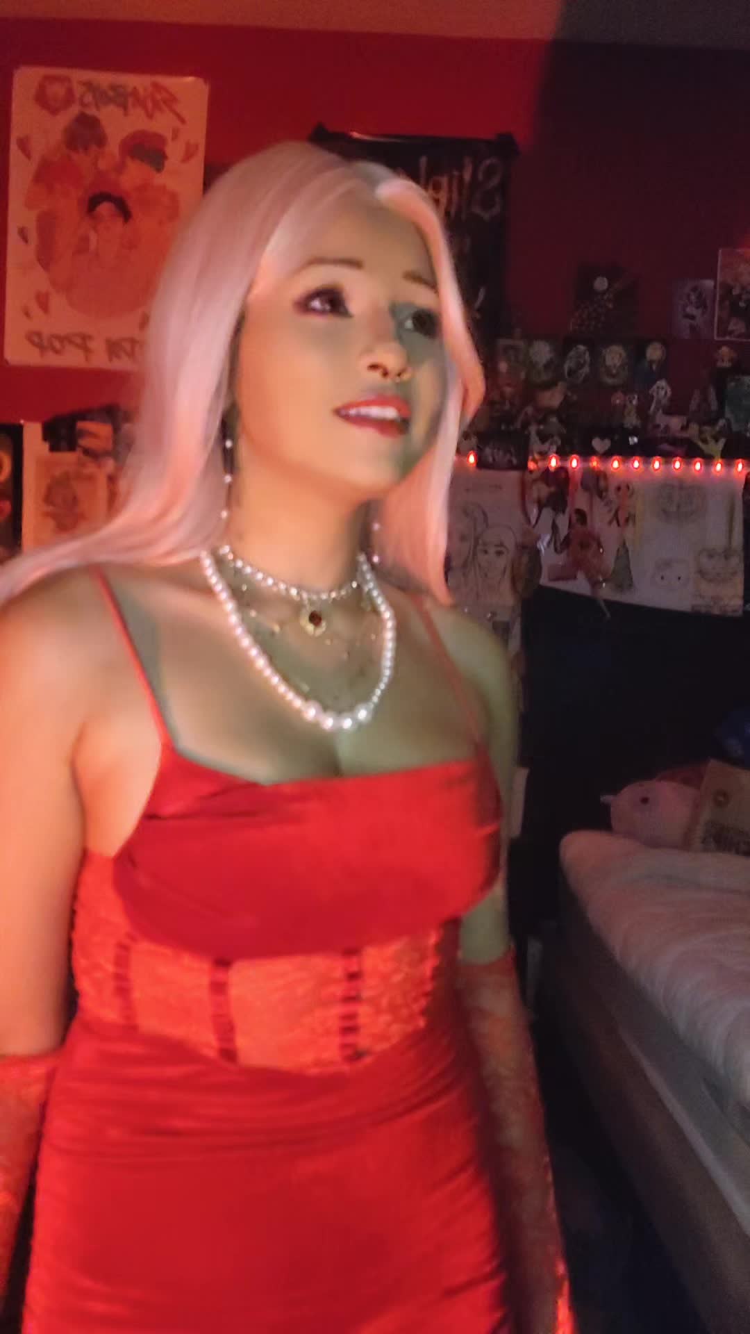 @Tired_cosplayz