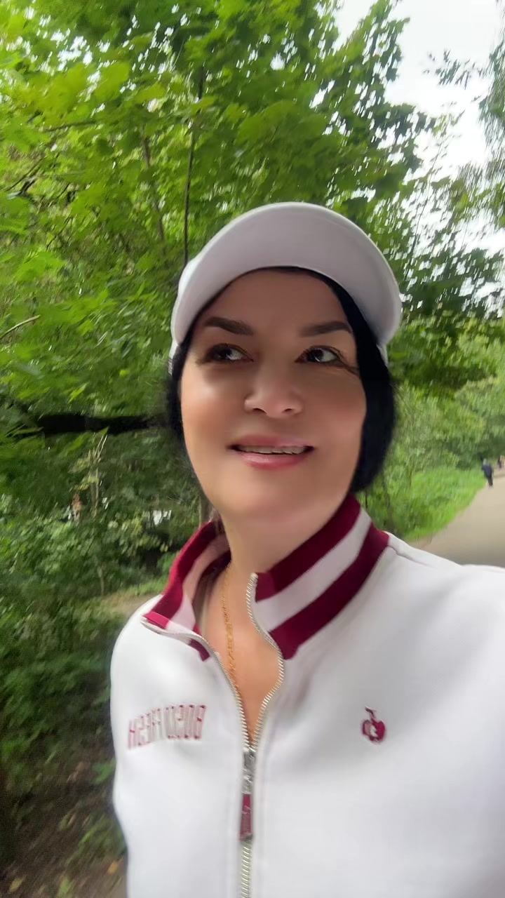 @Арина
