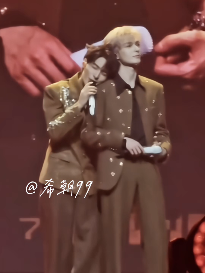 @希朝_XIZHAO99