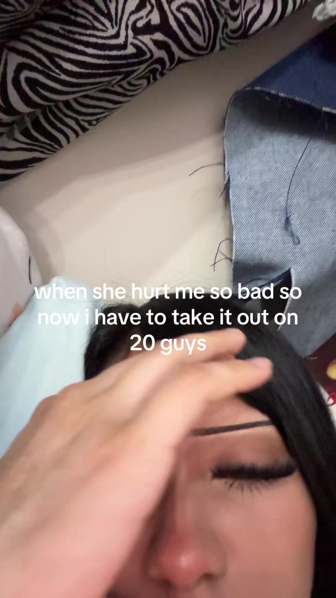 @itzelblankpage