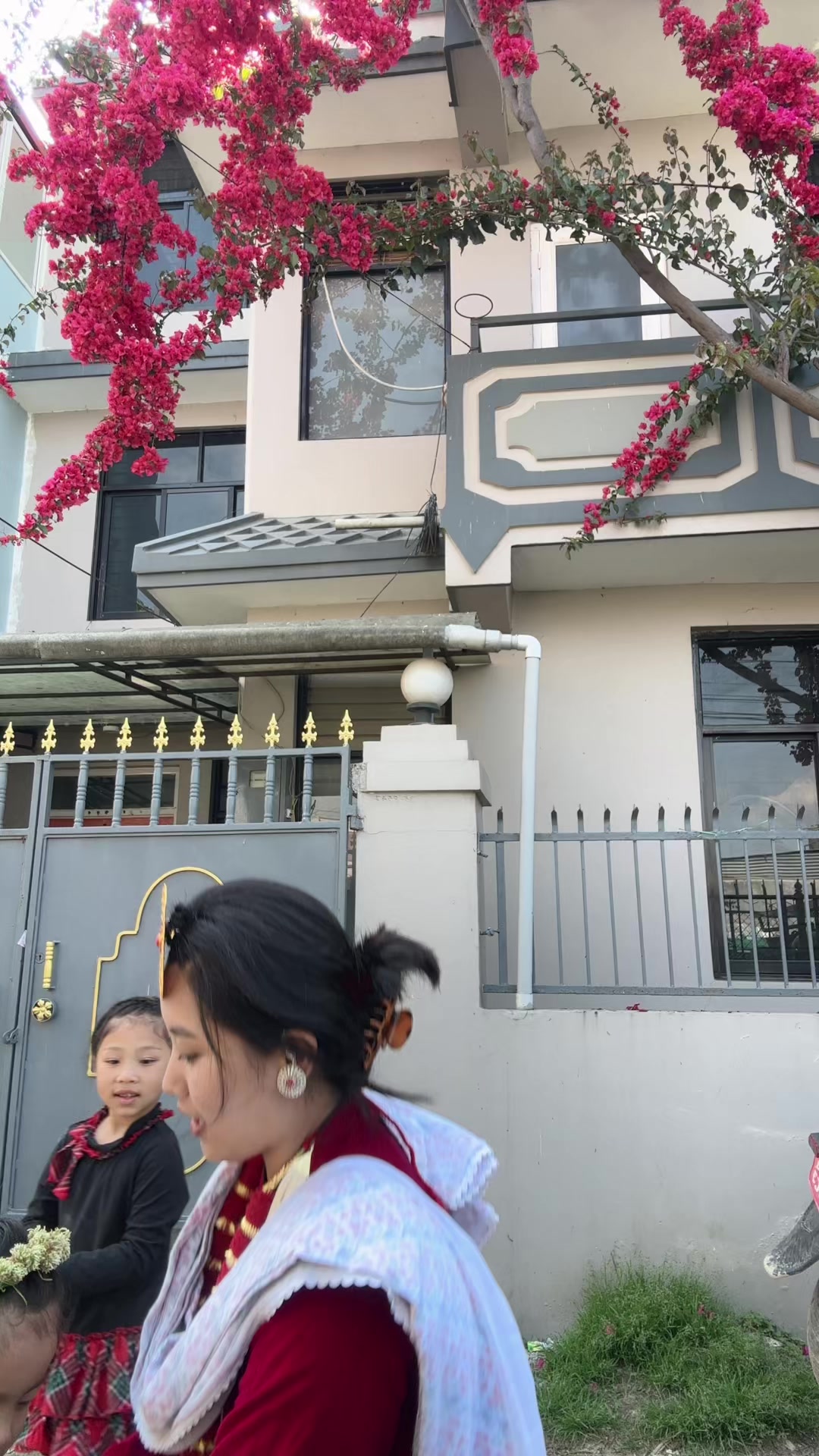 @Bmbu