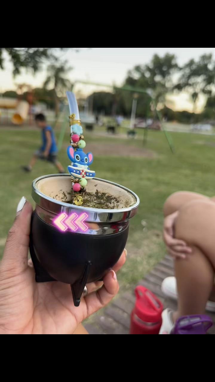 @Miica_caceres