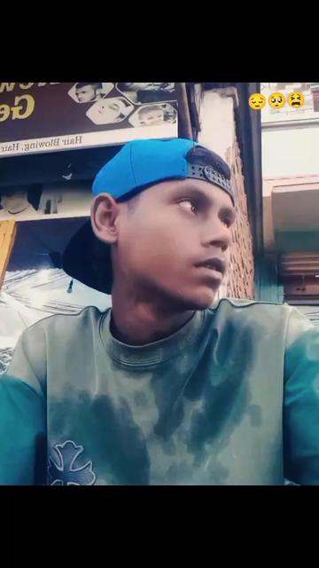 @(•_•)s M O k E R 🧿