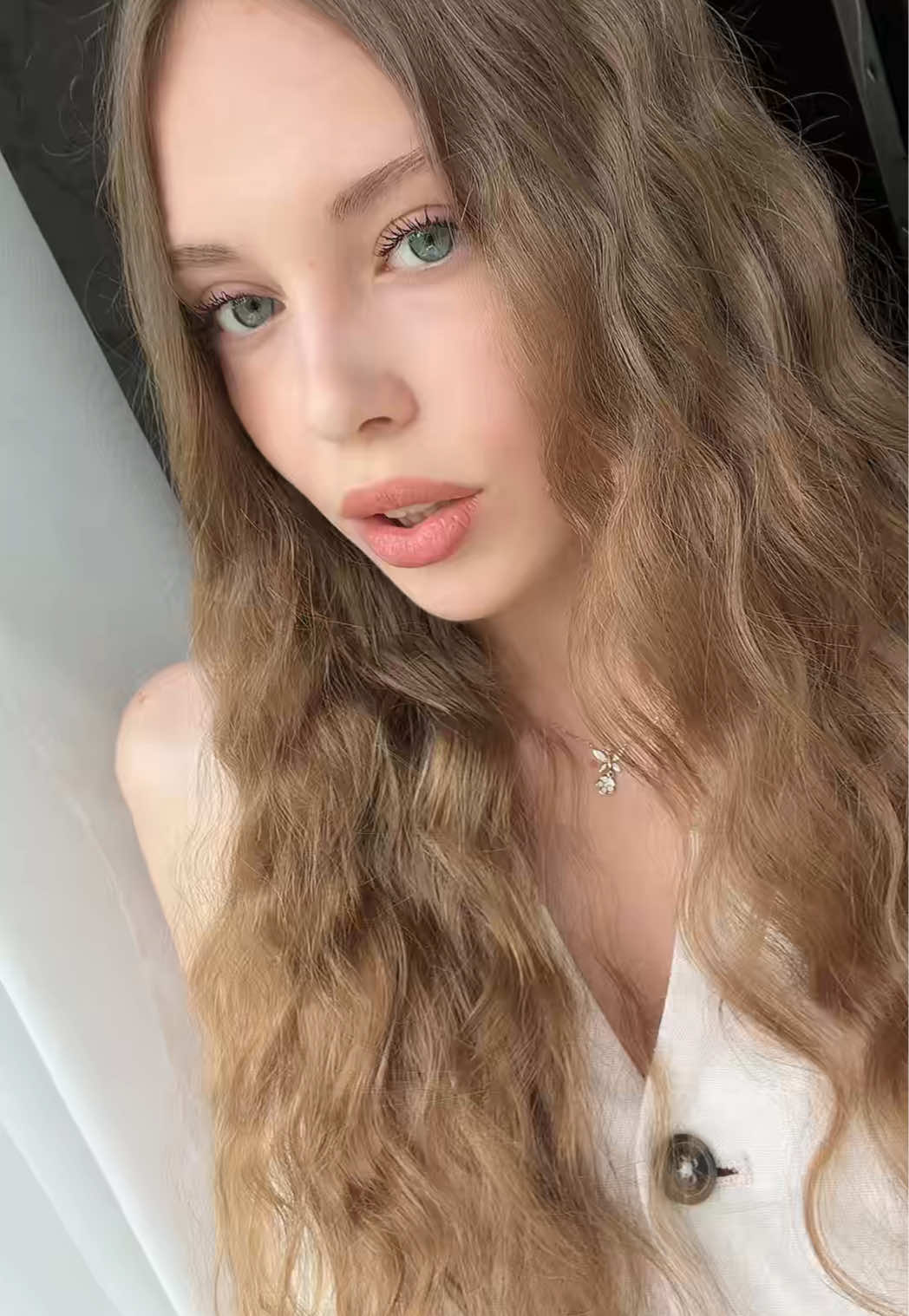 @👾