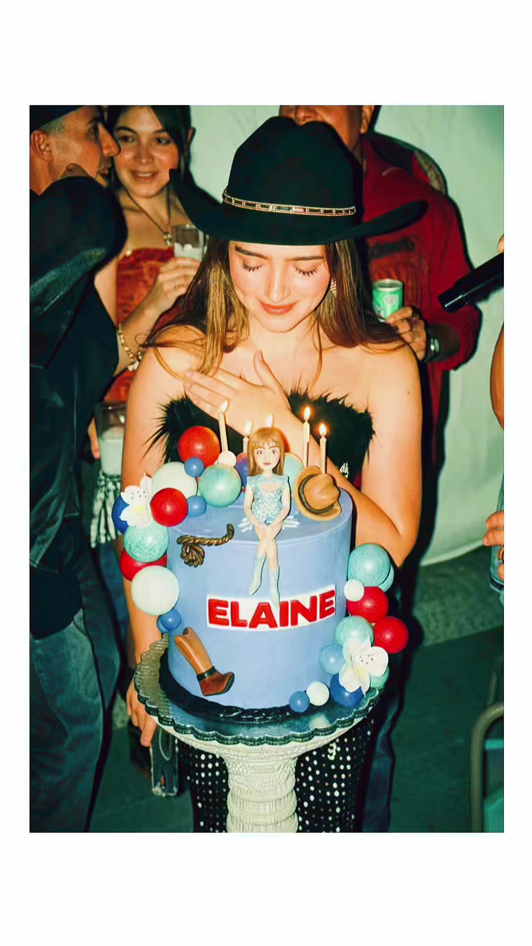 @elainearchive