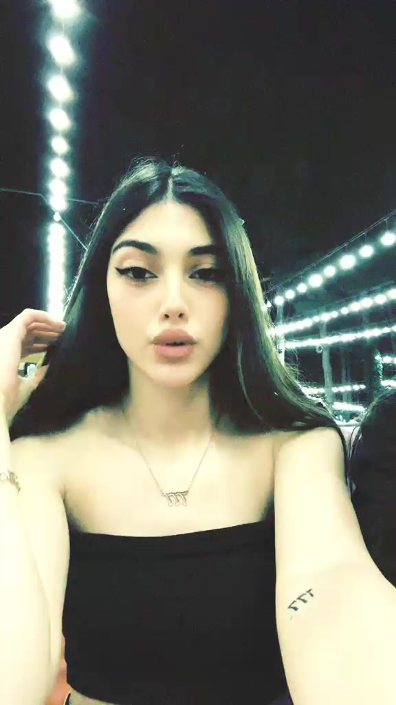 @Melek qasimova🇦🇿
