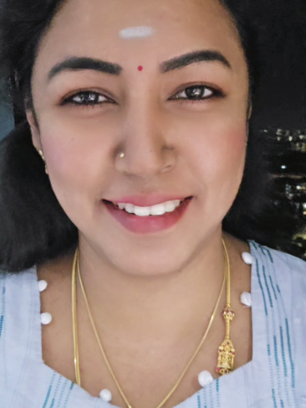 @KaraikudiPonnu_Leka