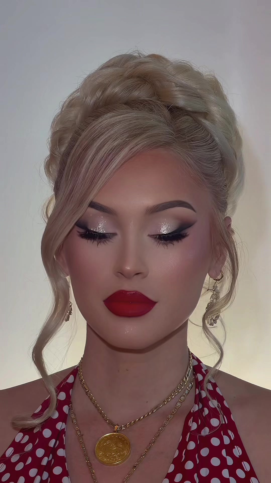 @Miles_beautysalon
