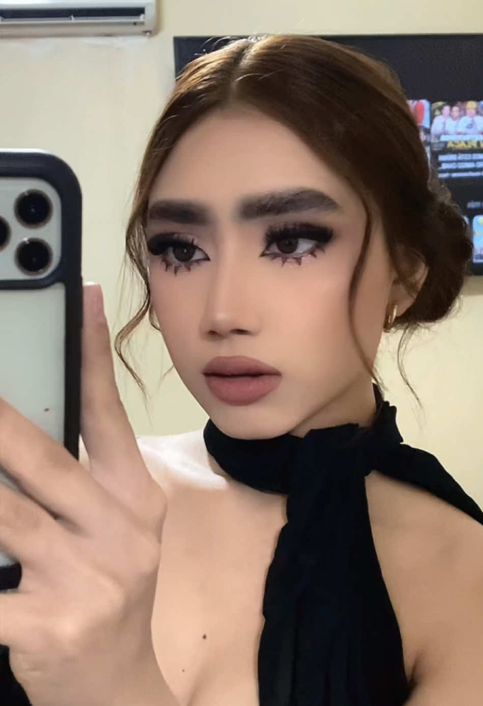 @️
