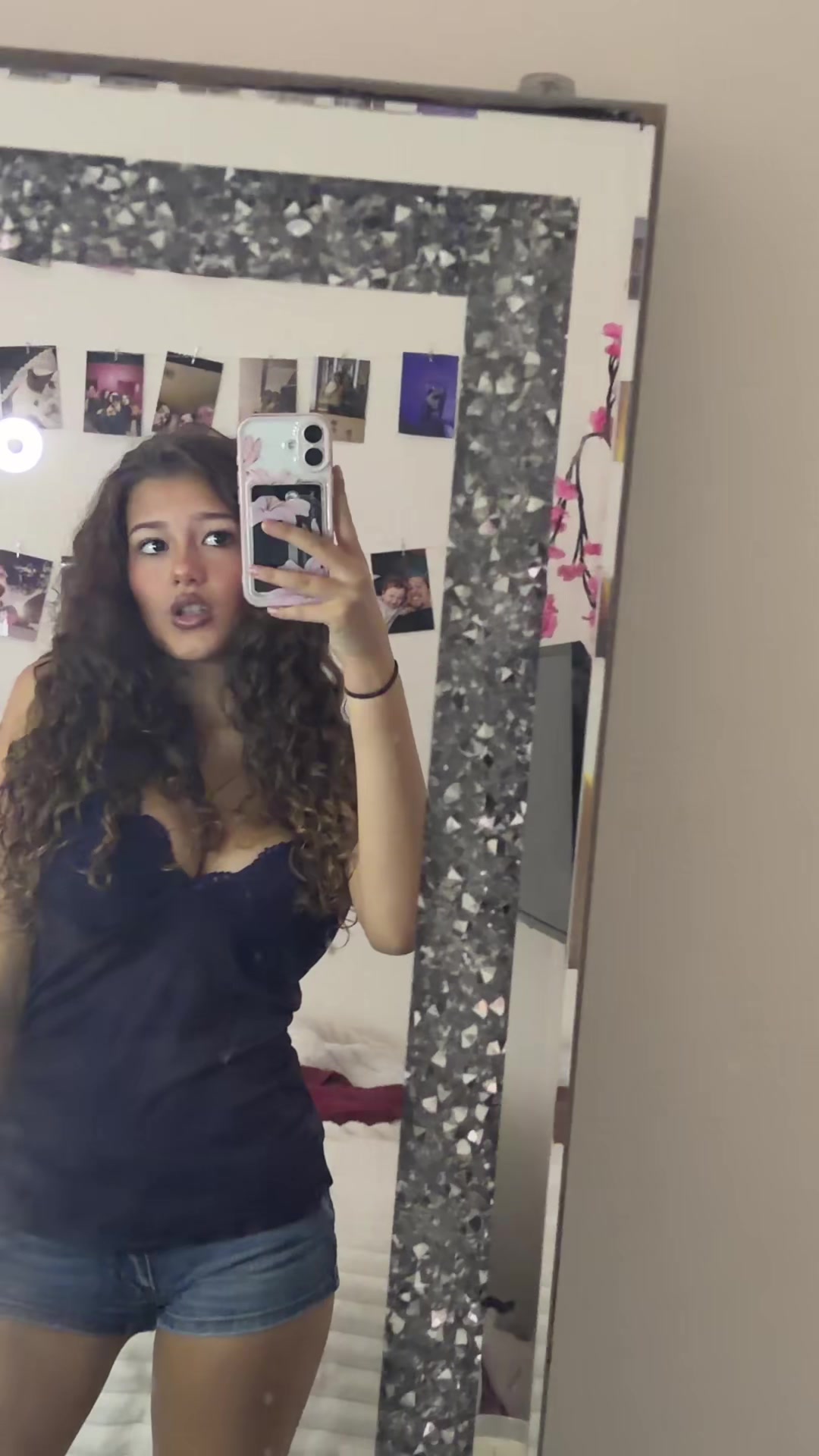 @phoebespam75